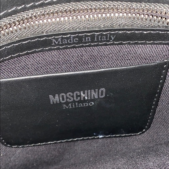 Moschino Clutch - Picture 2 of 3